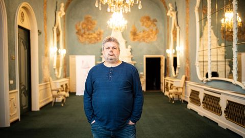 AHTI KALLIKORM ⟩ Tasuks Eesti riigi solvamise eest kullati Filipp Loss maksumaksja rahaga üle