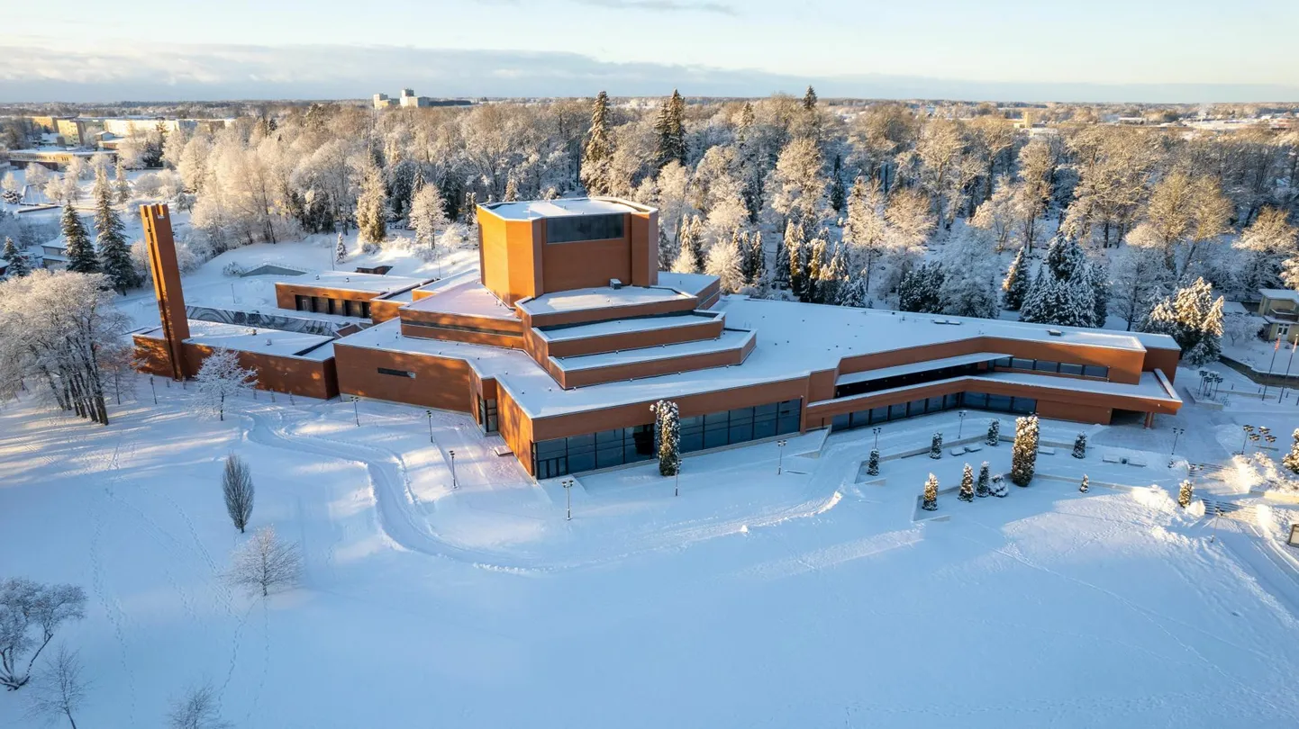 Ugala teater korraldatud küsitlusele vastas enam kui 800 teatrisõpra.