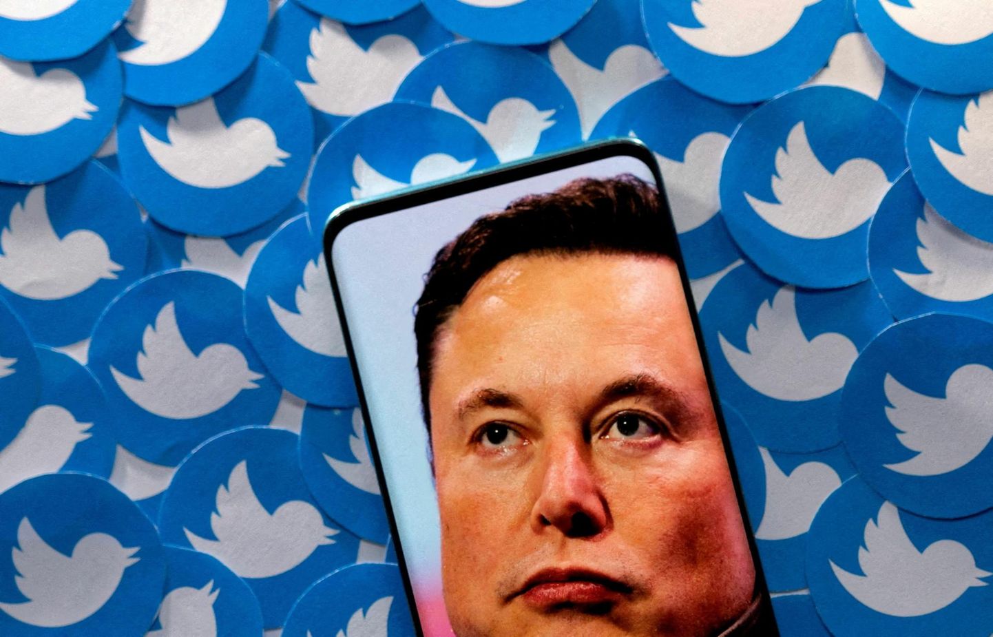 Elon Musk lihtsalt trikitab ja üritab Twitteri hinda allapoole suruda, hindavad mõned investorid olukorda.