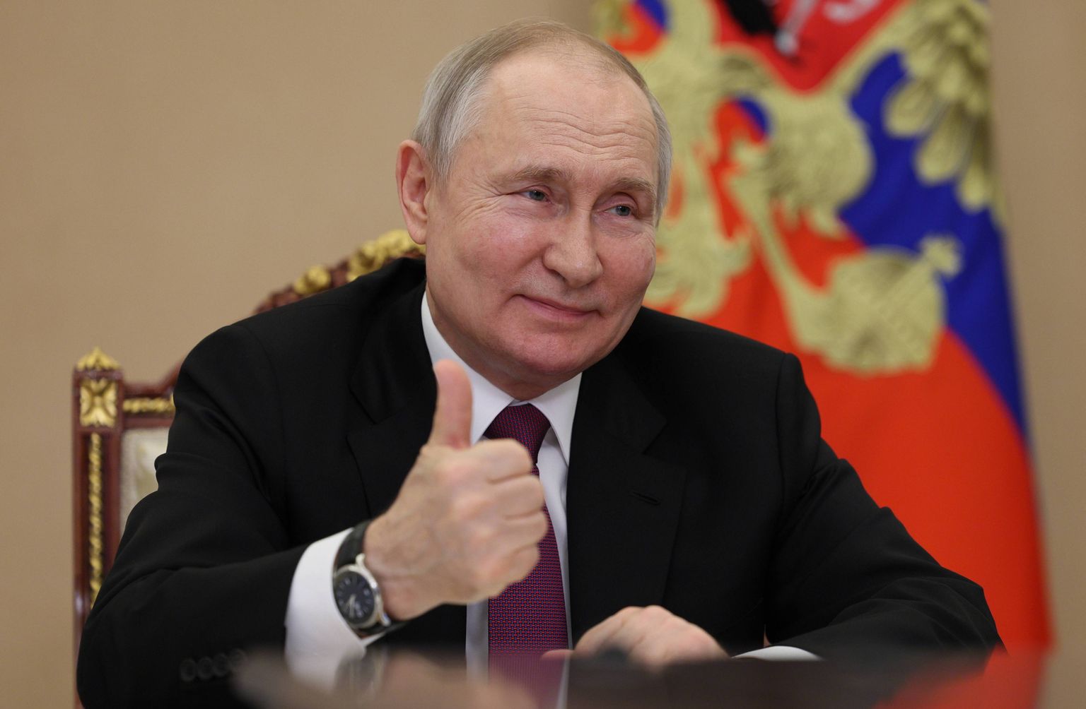 Venemaa president Vladimir Putin 1. juunil 2023 Kremlis rahvusvahelisel lastekaitseäeval videokohtumisel vanematega, kellele ta andis laste hea kasvatamise eest medalid