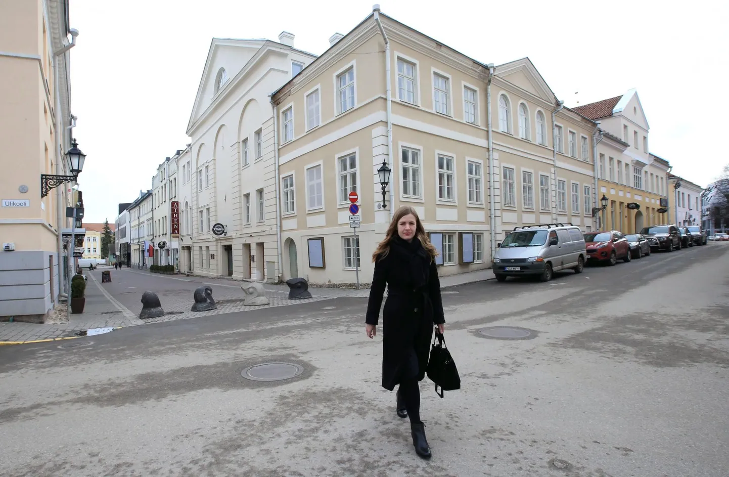 Peetri kool arendusjuht Maris Meus tunnistab, et restoraniks ehitatud maja kohandamine kooli vajadustele vastavaks ei ole kergemate killast ülesanne.