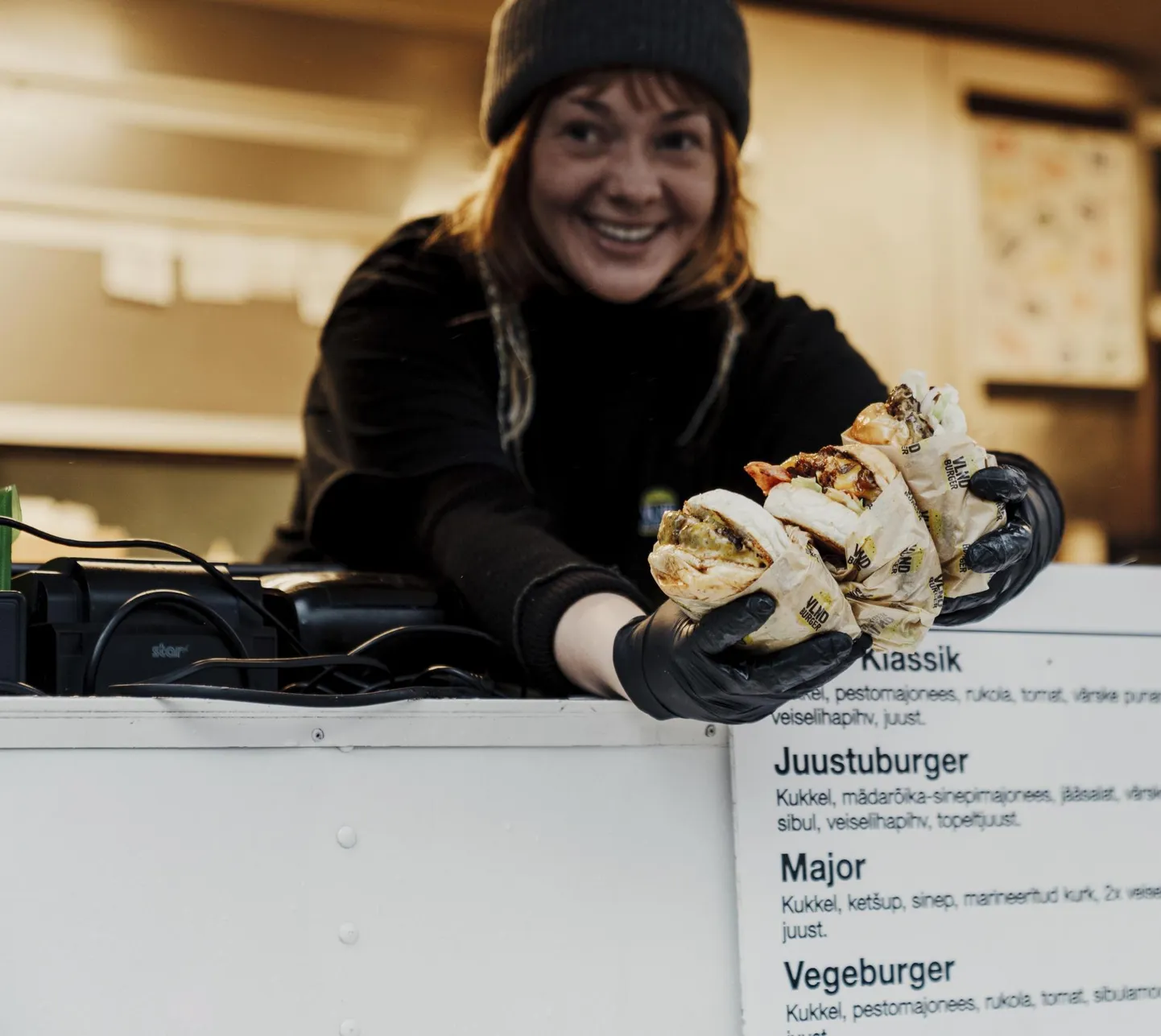 VLND Burger on Balti jaamas tegutsenud ligi viis aastat. Esimesed burgerid valmisid aga juba 2017. aastal ning 2018. aasta mais avas luugi VLND Burgeri toiduauto.