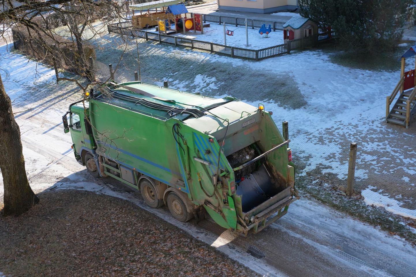 Olmejäätmete vedu toimub Pärnu linnas iga kuu.