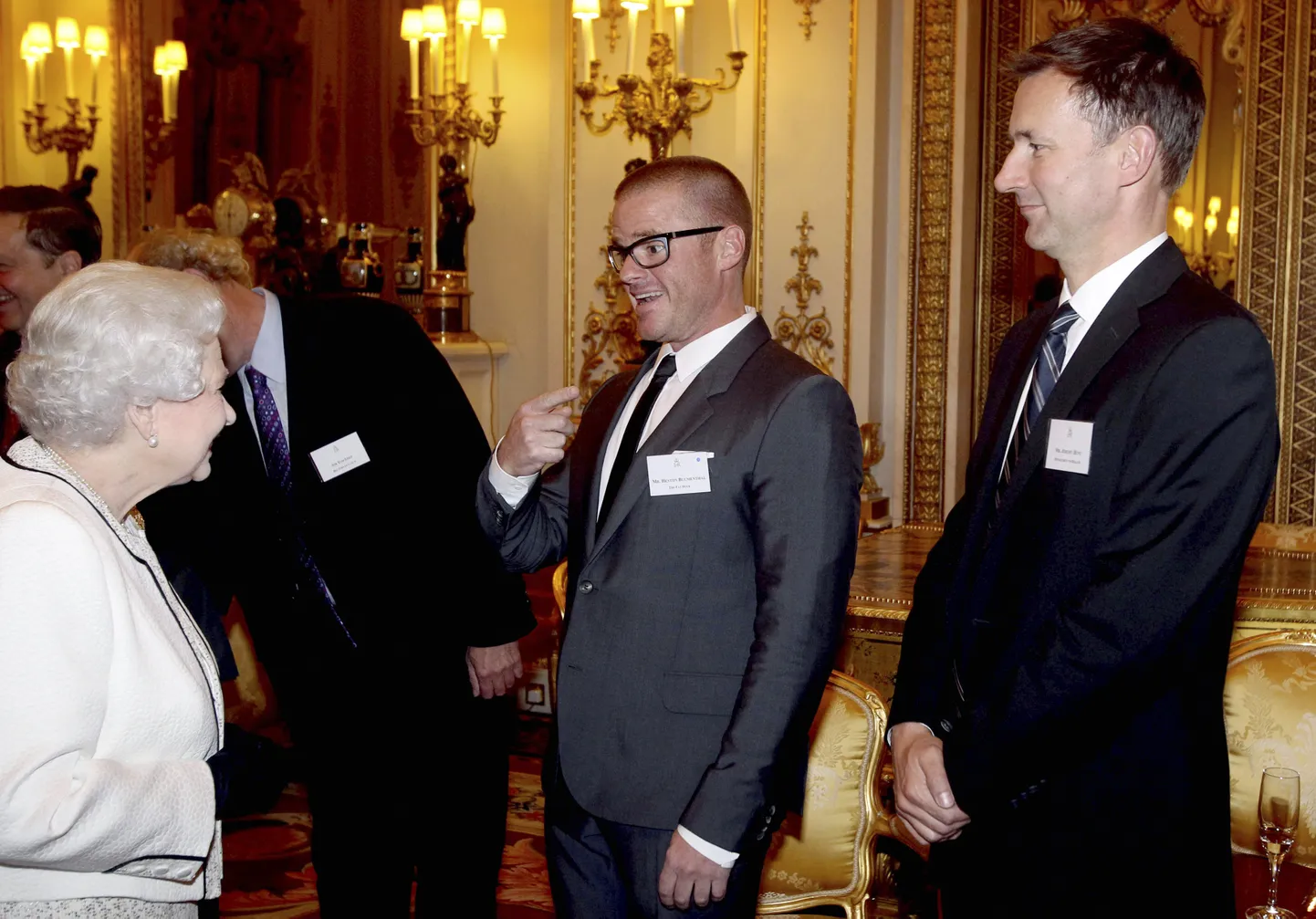 Kuninganna Elizabeth õnnitlemas tippkokk Heston Blumenthali 2012. aasta oktoobris Tema Majesteedi valitsemise teemantjuubeli pidustustel. 11 aastat hiljem saab Blumenthal teada oma laastavalt mõjuvast bipolaarsusest.
