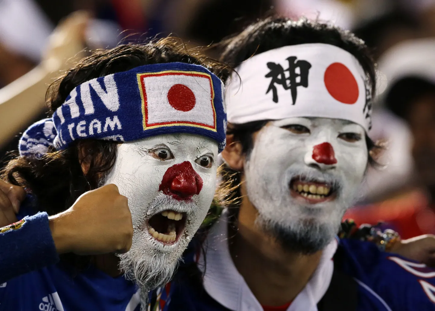 Японские болельщики.