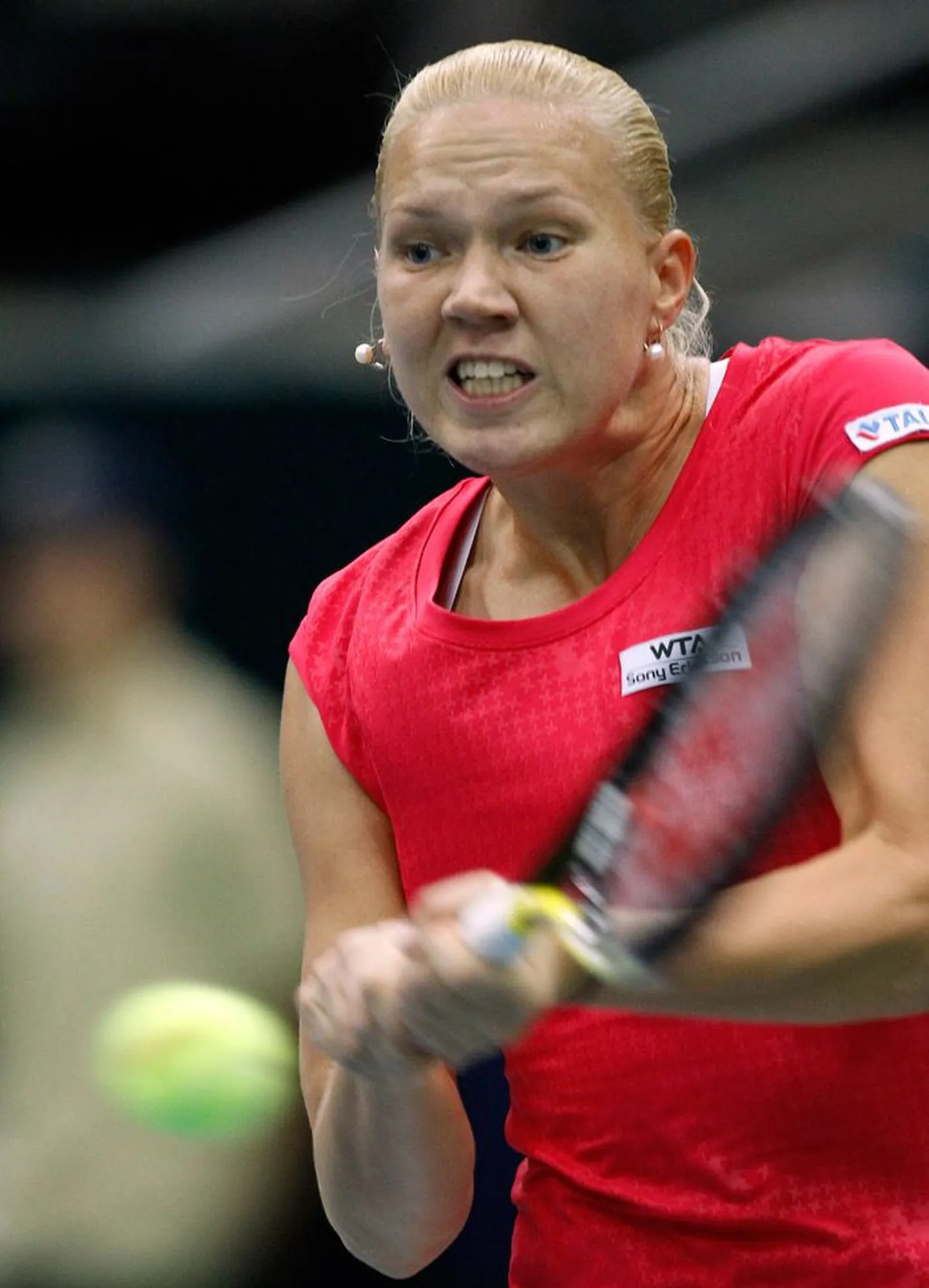 Kaia Kanepi alistas veerandfinaalis probleemideta maailma 19. reketi Svetlana Kuznetsova.