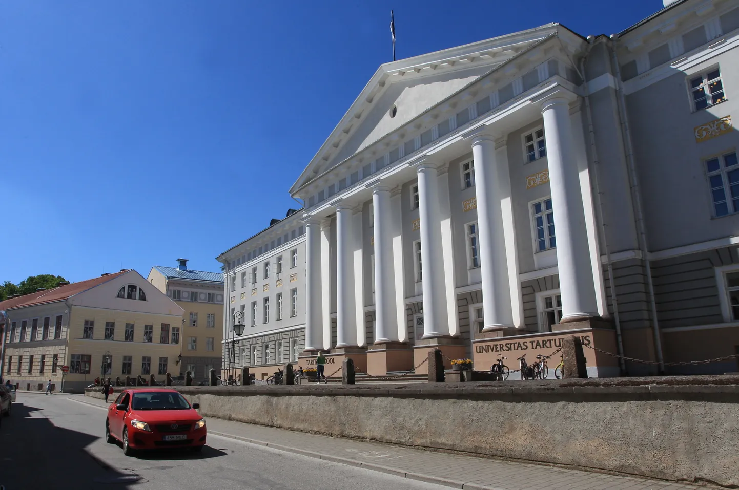 Tartu ülikooli peahoone.