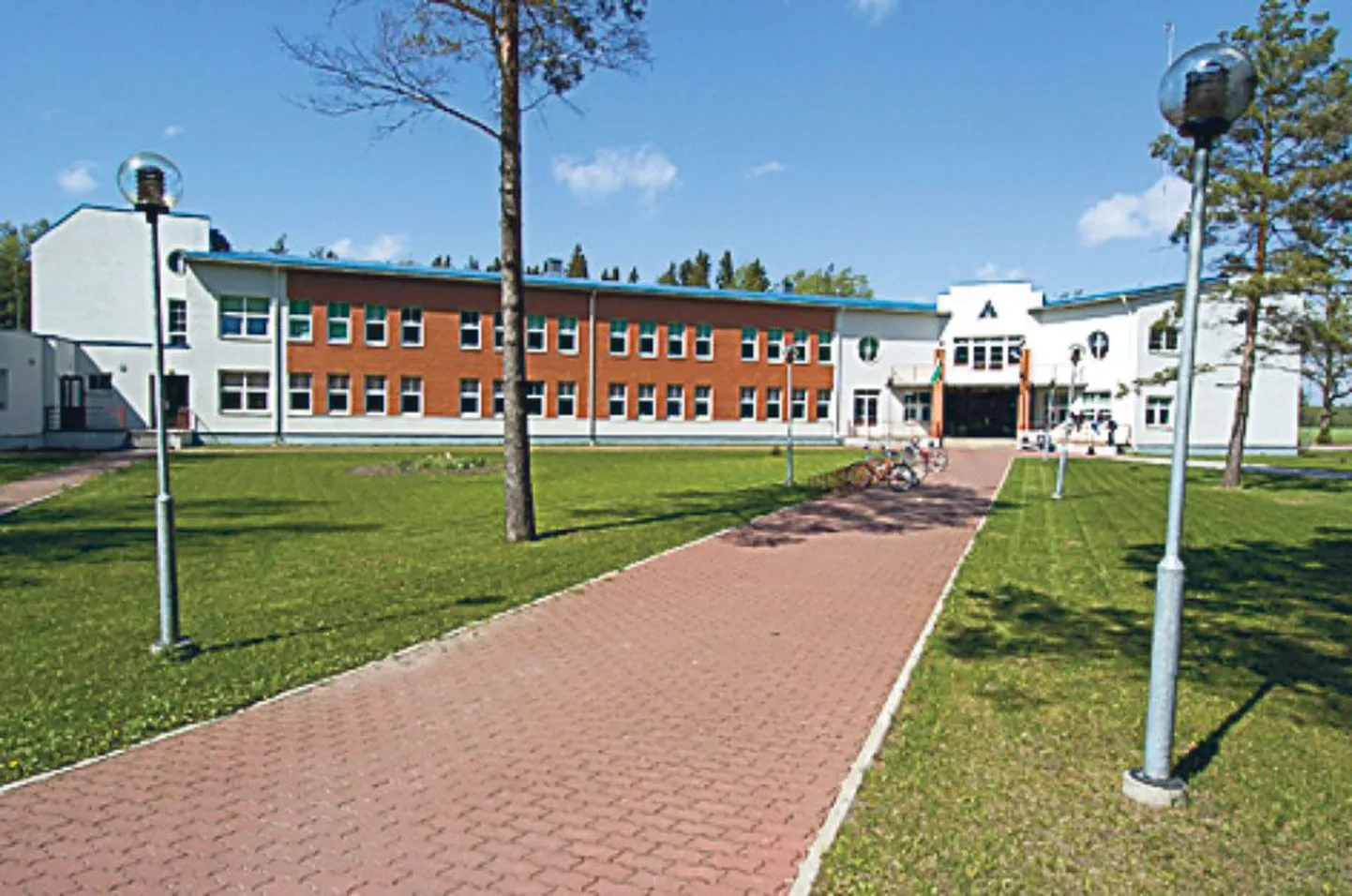 Surju põhikool.