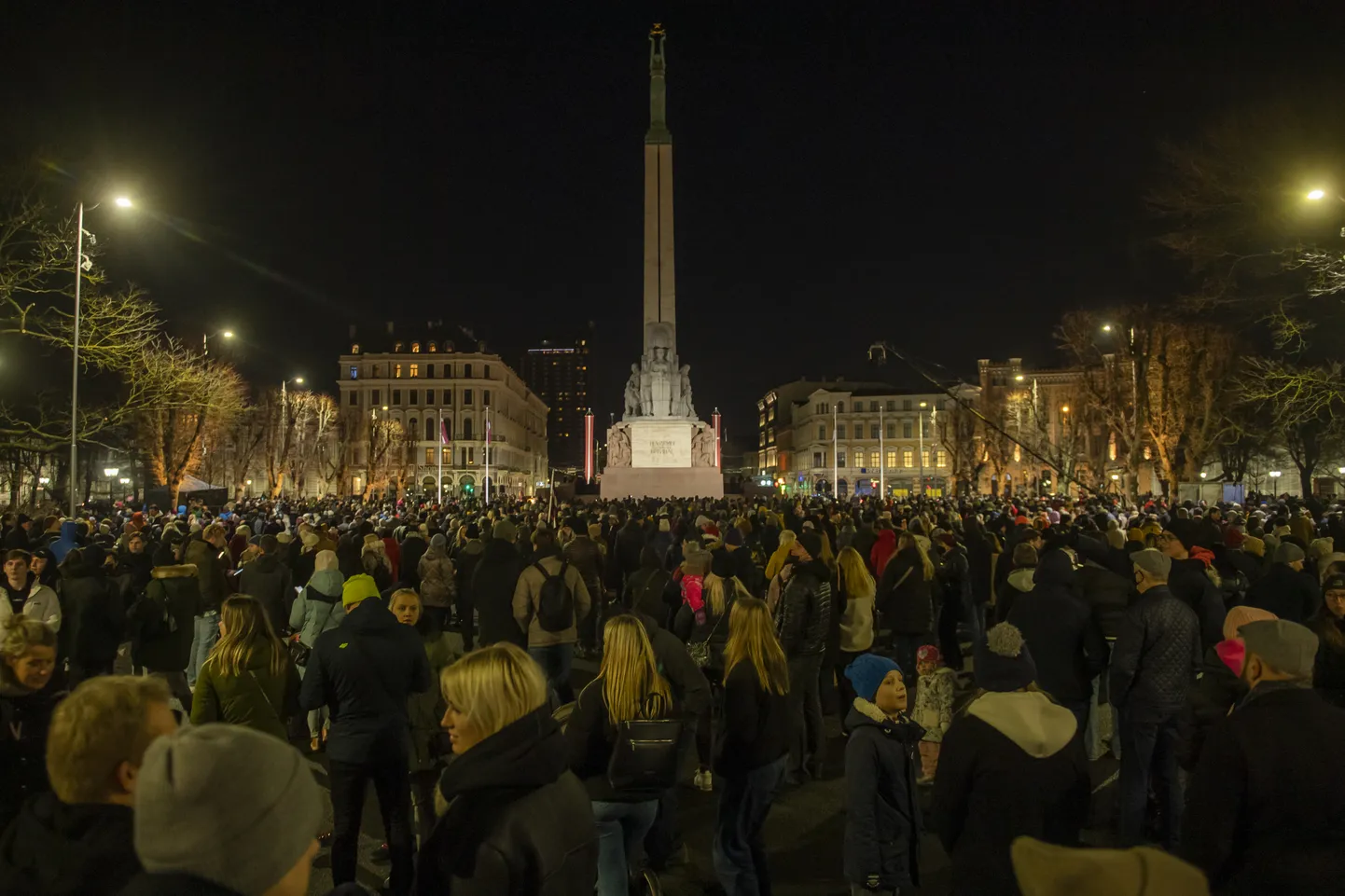 Atklāts Brīvības pieminekļa izgaismošanas projekts