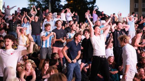 GALERII ⟩ Vabaduse väljakul elati kaasa Argentina dramaatilisele võidule