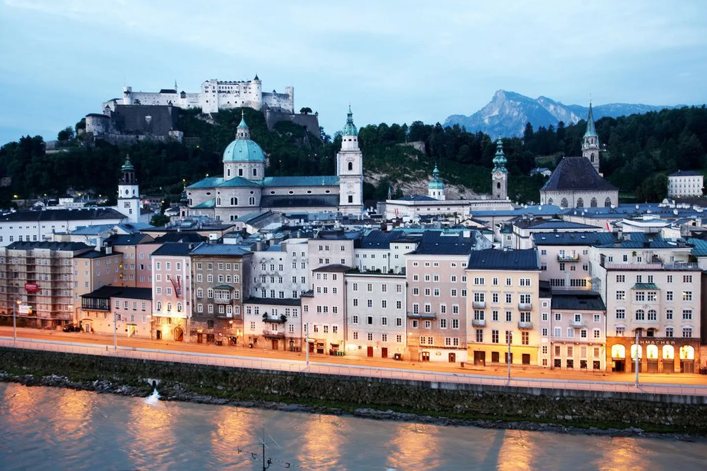Reisiportaali Tripadvisor külastajad peavad Euroopa populaarseimaks linnaks Salzburgi. Pildi Salzburgi vanalinn.