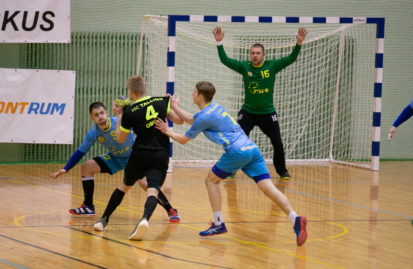 Robin Oberg (keskel) viskas võitjate ridades kaheksa väravat.