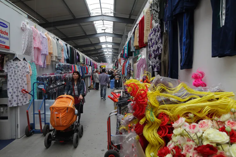 Vietnami kaubakeskus Berlin-Lichtenbergi linnaosas Berliini idaserval.