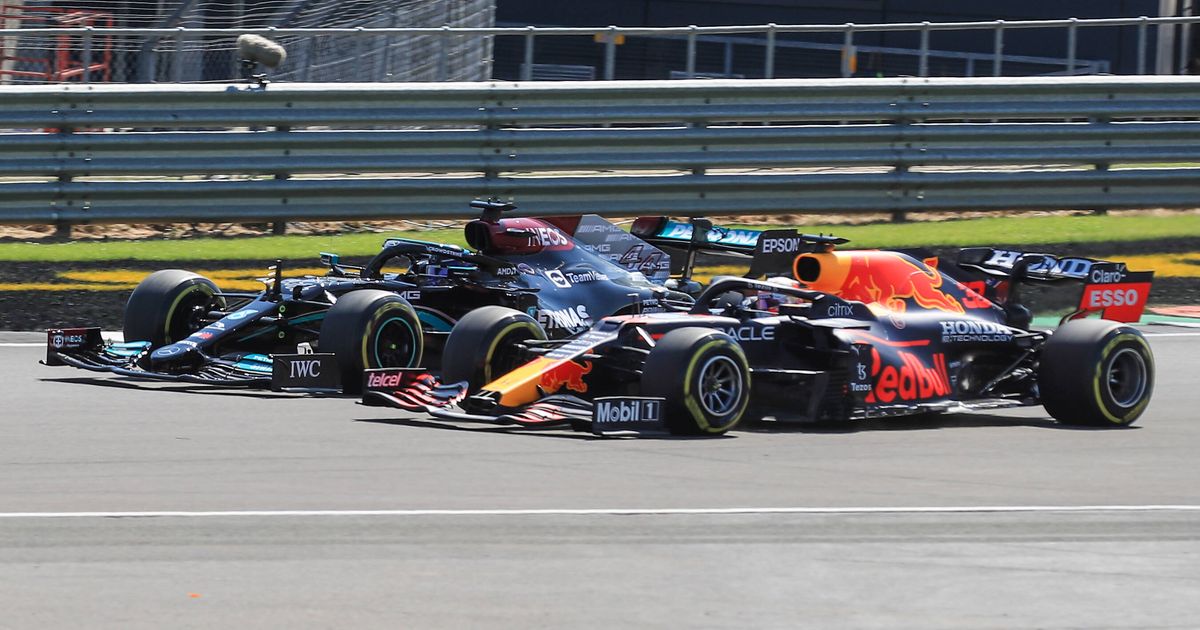 Verstappen: Hamiltoni juubeldamine oli ebasportlik, eriti arvestades, et viibisin pärast tema eksimust haiglas - Vimarsana News