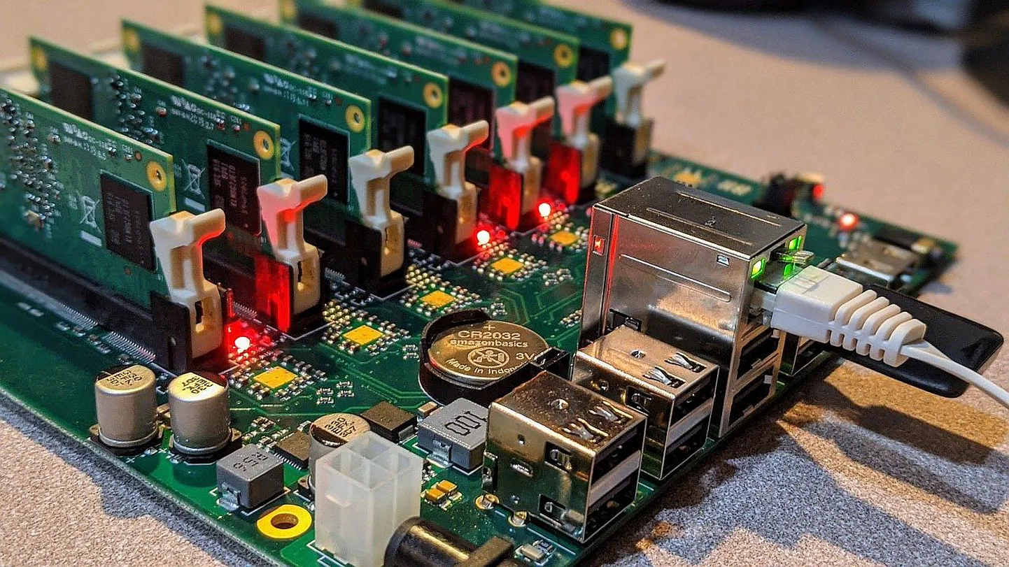 Arvutihuviliste seas teada-tuntud Raspberry Pi on üks hea odav lahendus, millega ehitada omale maailmalõpu võrguühendus, kuid selleks sobib ka suvaline vana arvuti või telefon.