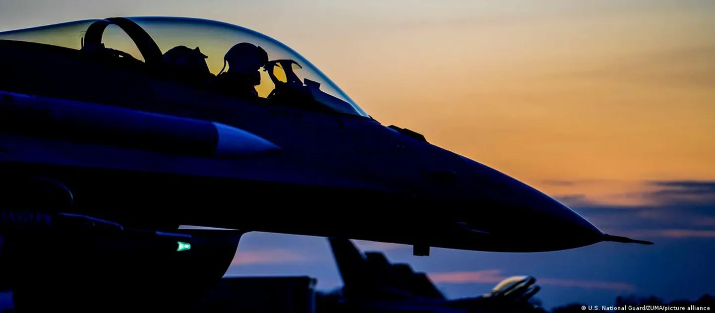 Американский истребитель F-16