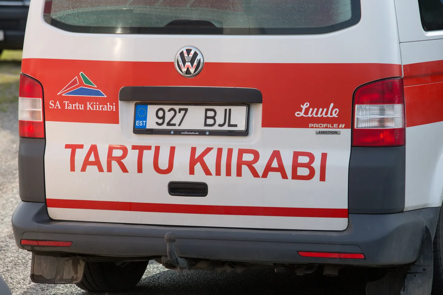 Kiirabi viis juhi Tartu Ülikooli kliinikumi. Foto on illustratiivne.