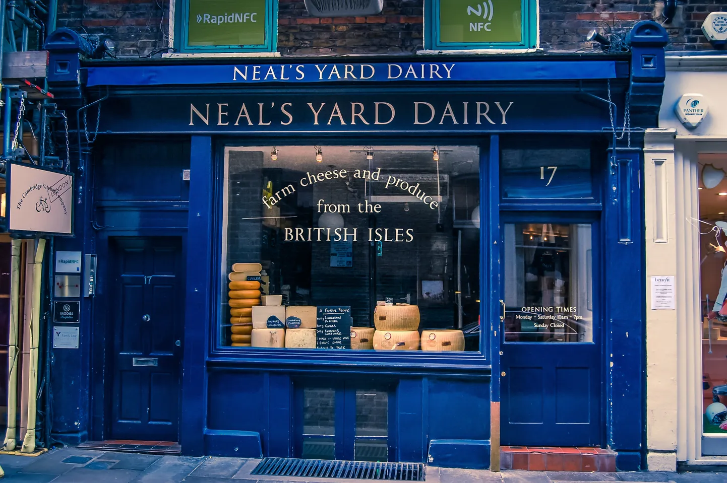 Магазин Neal's Yard Dairy в Бороу Маркет, Лондон