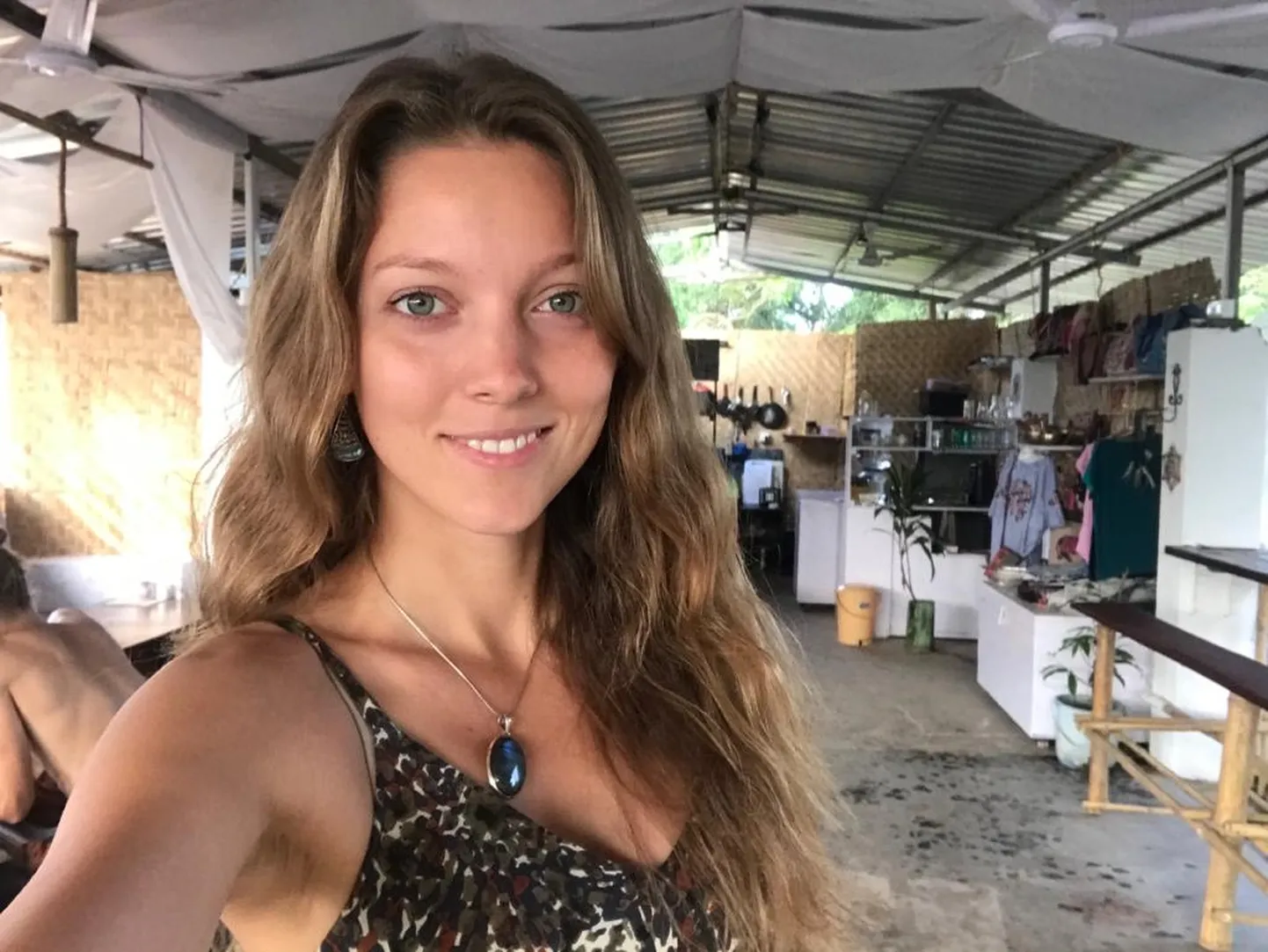 Анна.
