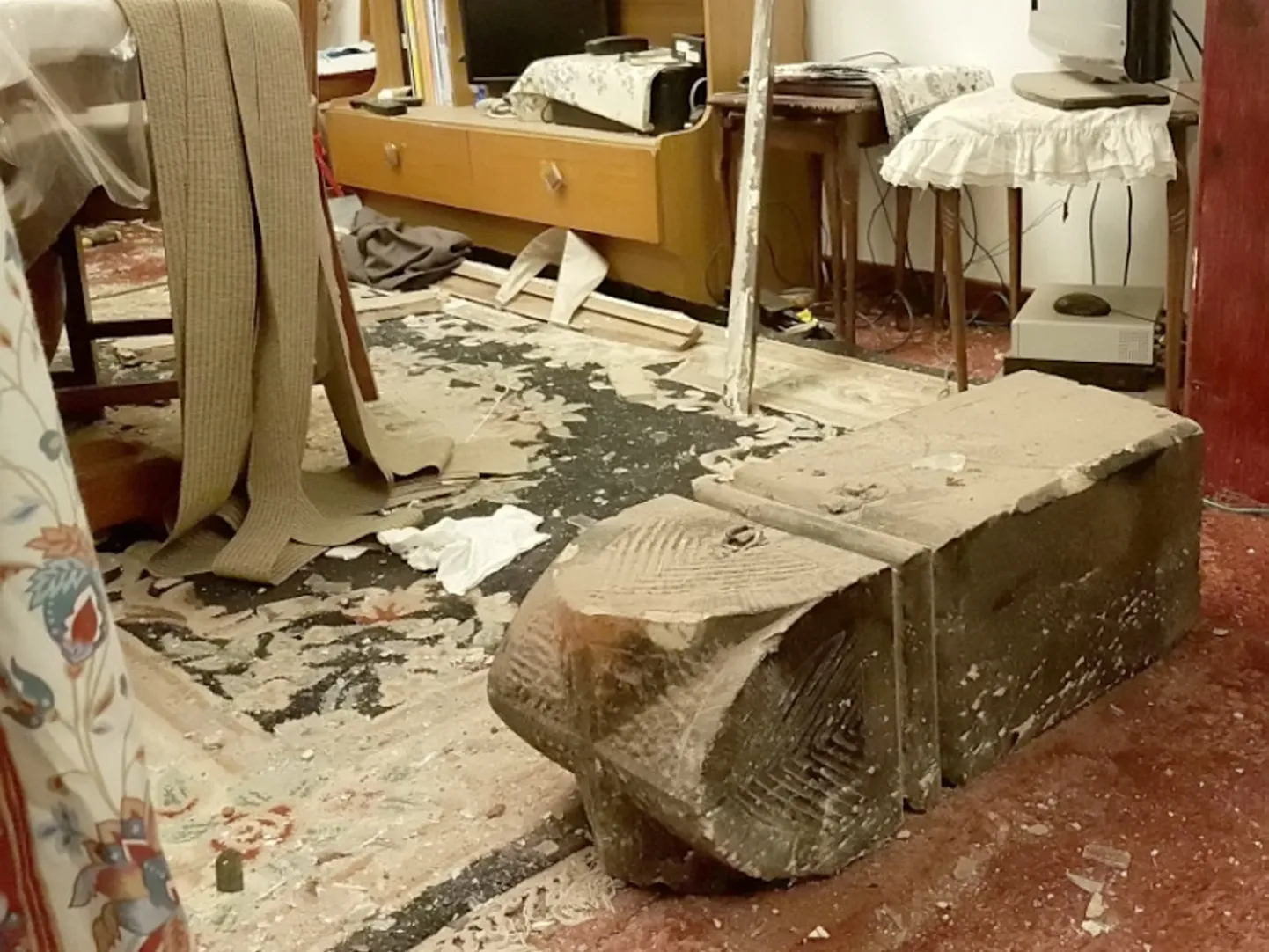 Kõige rohkem kannatanud maja elutuba ja aiapost.