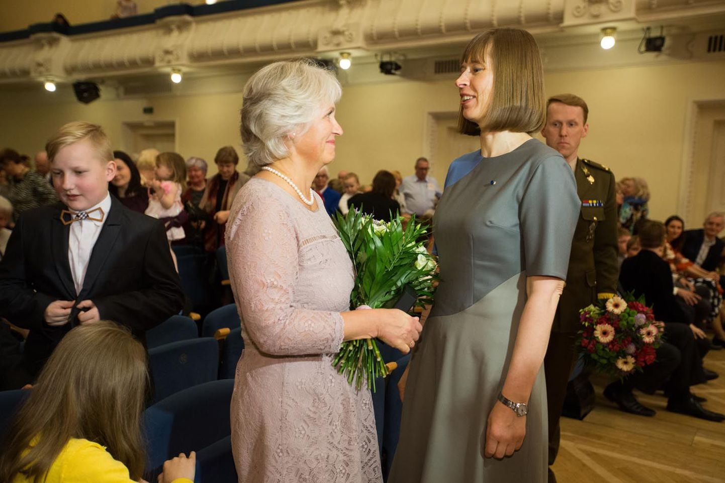 2017. aastal pälvis aasta ema tiitli Järvamaa haigla günekoloog, dr Heli Veeber. Heli Veeberit õnnitles esimeste seas president Kersti Kaljulaid.
