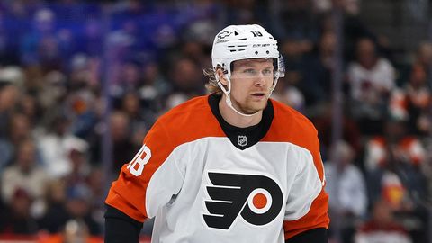 Vilmanis un Ābols izceļas ar vārtu guvumiem NHL pārbaudes spēlēs