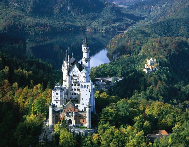 Baieri kuninga Ludwig II lossi peetakse muinasjutulosside sümboliks.