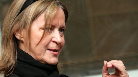 Par izlikšanu no mājām Maija Lūsēna pieprasīs ievērojamu kompensāciju