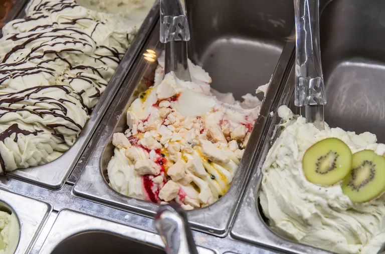 Джелато со вкусом пирожного «Павлова»