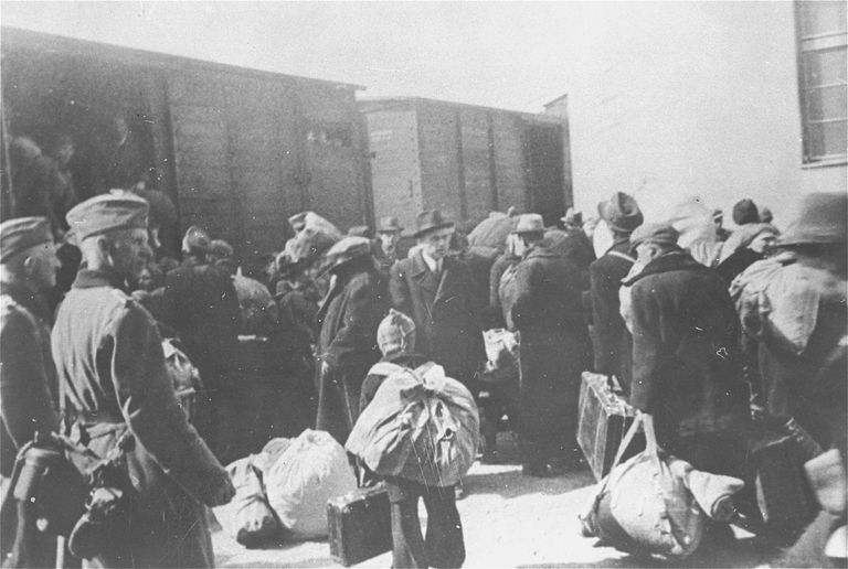 Juutide deporteerimine koonduslaagritesse