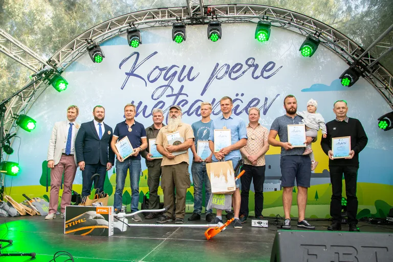 Rakveres toimunud kogu pere metsapäeval tunnustati parimaid. Parima metsamajandaja tiitlile kandideeris 13 metsaomanikku.