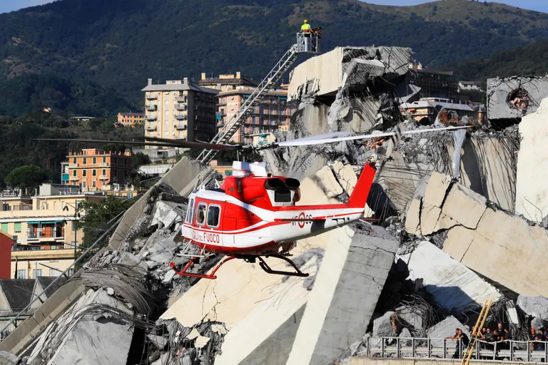 Genova kesklinnast läänes asunud Morandi sillal kulgenud A10 maanteel oli pidevalt tihe liiklus. Lõuna ajal toimunud varingu ajal oli sillal umbes 30 sõidukit.