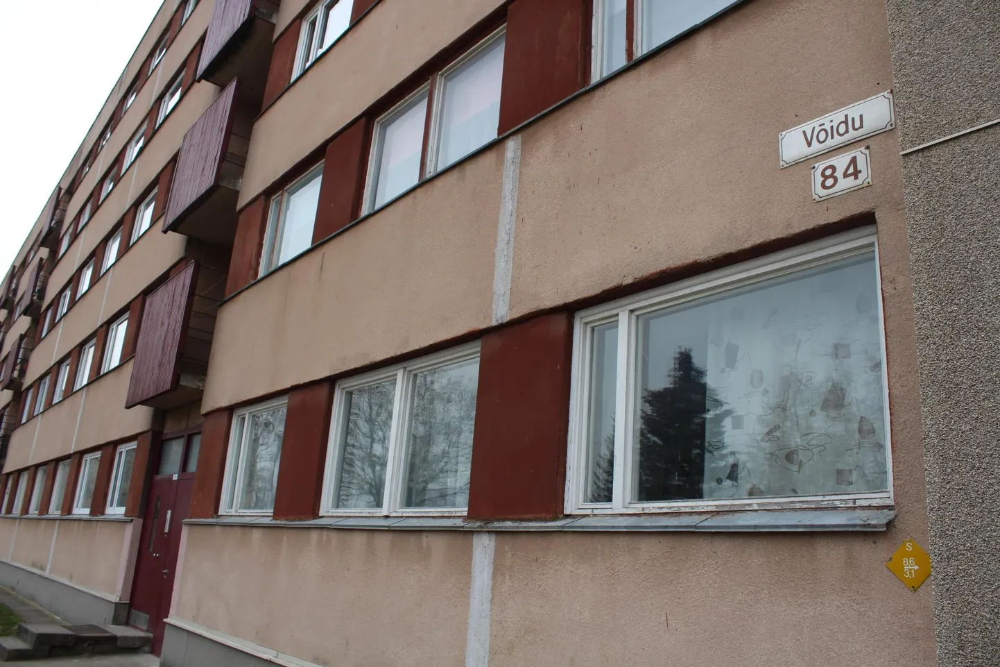 Võidu tänav 84 korteriühistu Rakvere linnas on üks KredExi renoveerimistoetuse taotlejatest.