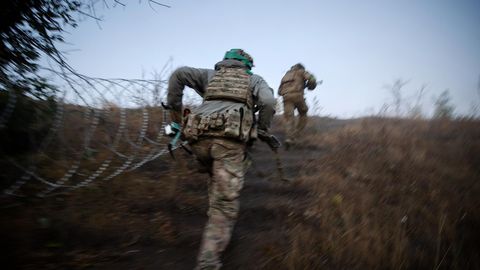 KOHALIK VAADE ⟩ Ukraina armee lähitulevik: rohkem colombialasi, vähem ukrainlasi?