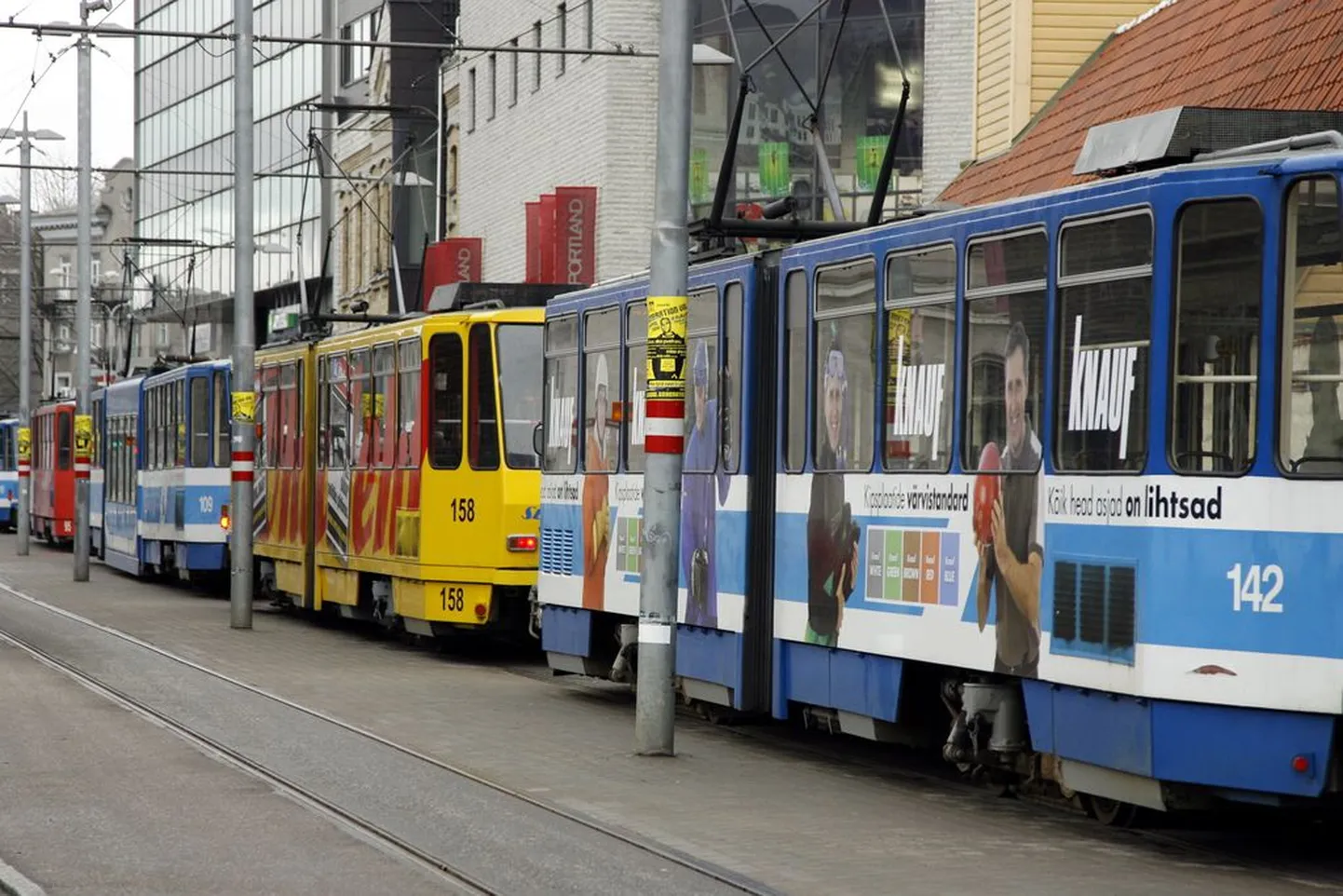 Trammid Tartu maanteel.