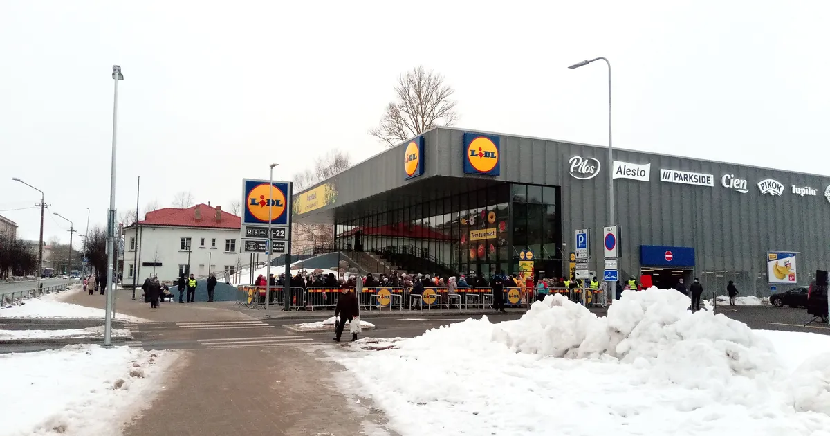 Лидл в нарве. Нарва магазин lidl. Лидл йыхви. Немецкий магазин лидл. Магазин лидл.