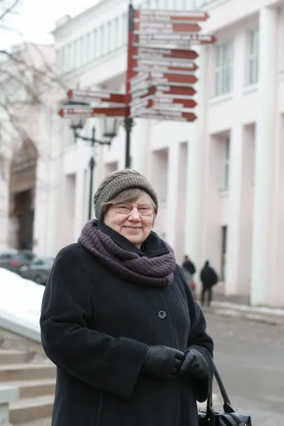 Nii eesti- kui võõrkeelsed viidad Tartus, et kuhu suunduda. Ja keeleteadlane Reet Kasik.