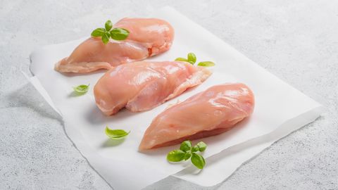 Toore lihaga tasub olla ettevaatlik. Toore lihaga tasub olla ettevaatlik.