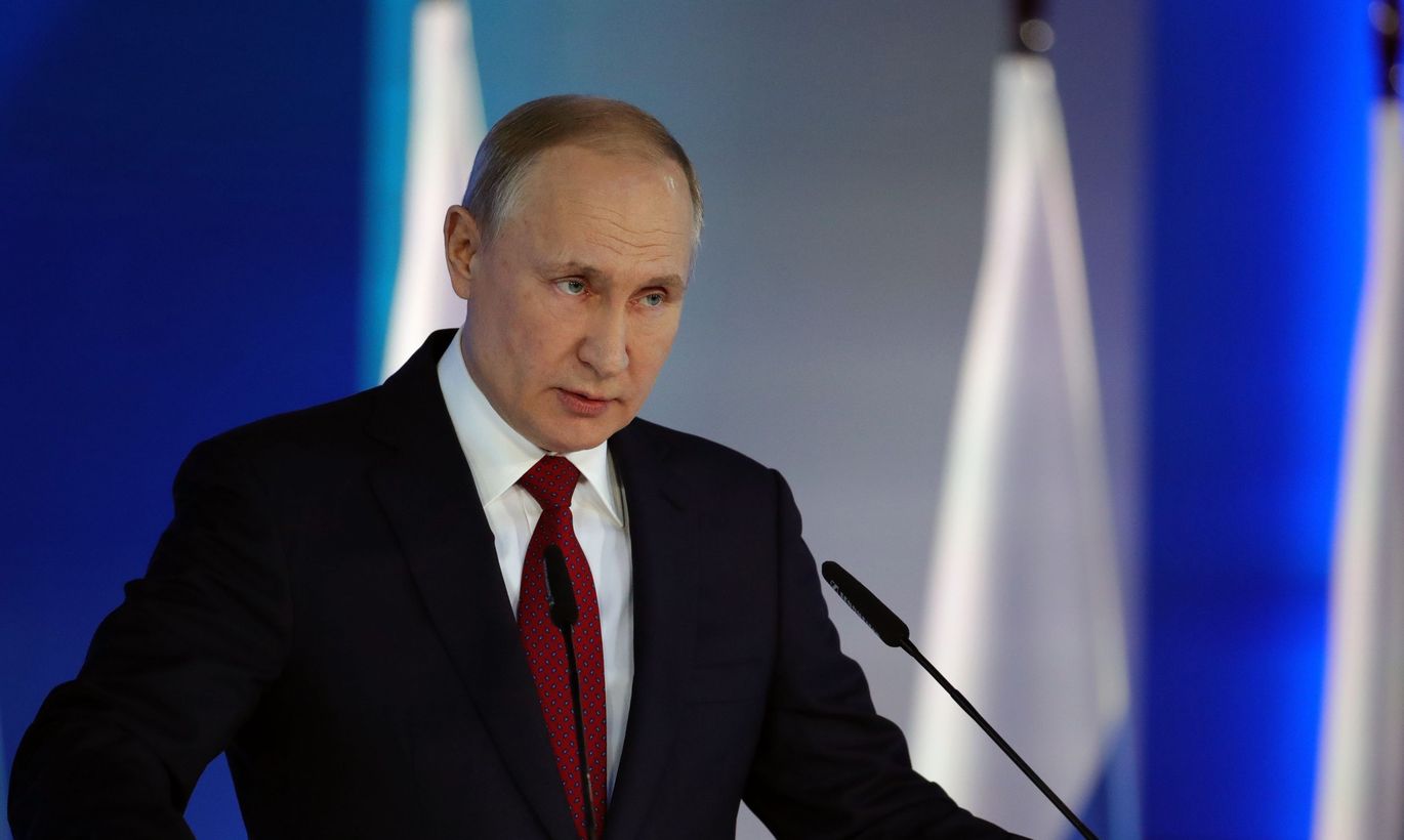 Президент России Владимир Путин предложил внести ряд ...