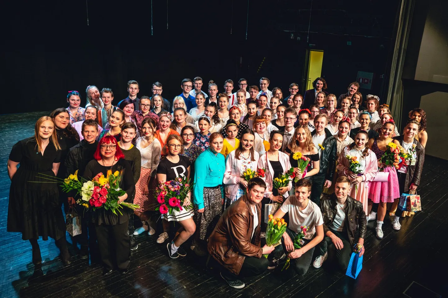 Kultuurimajas Kannel toodi publiku ette Võru gümnaasiumi uus muusikaline etendus «Grease».