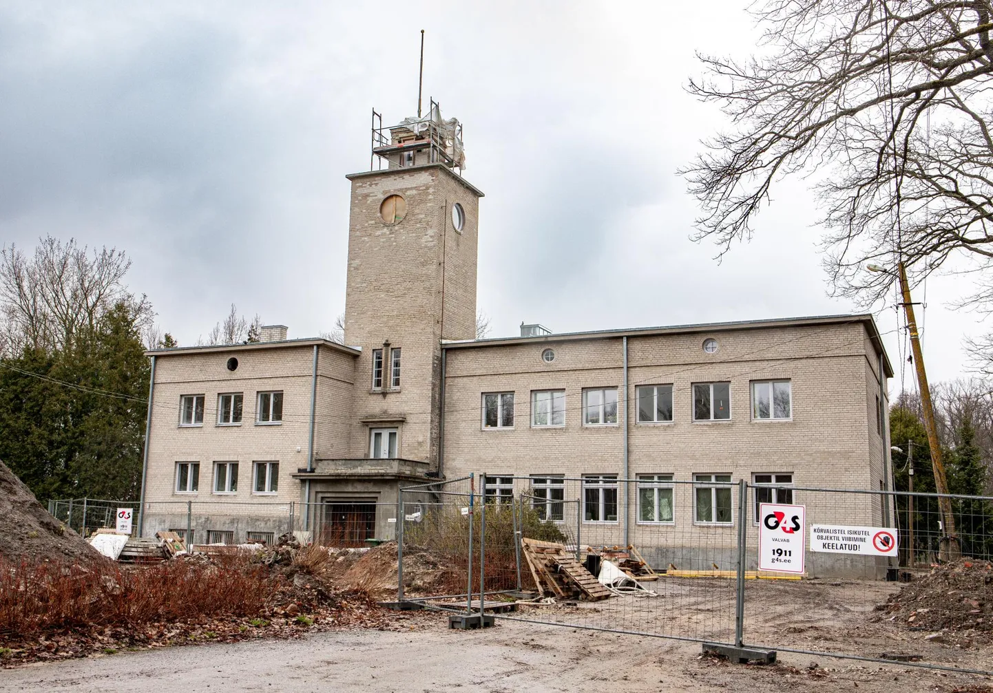 Kui kõik läheb plaanipäraselt, siis järgmisel aastal võiksid vallaametnikud Sindi raekotta tagasi kolida.