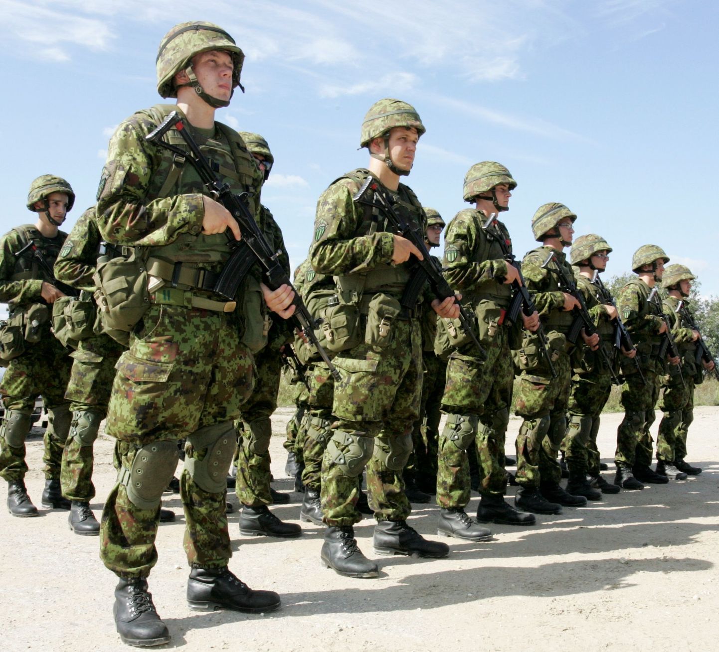 Kalevi jalaväepataljoni noored kaitseväelased Tapa õppekeskuses.