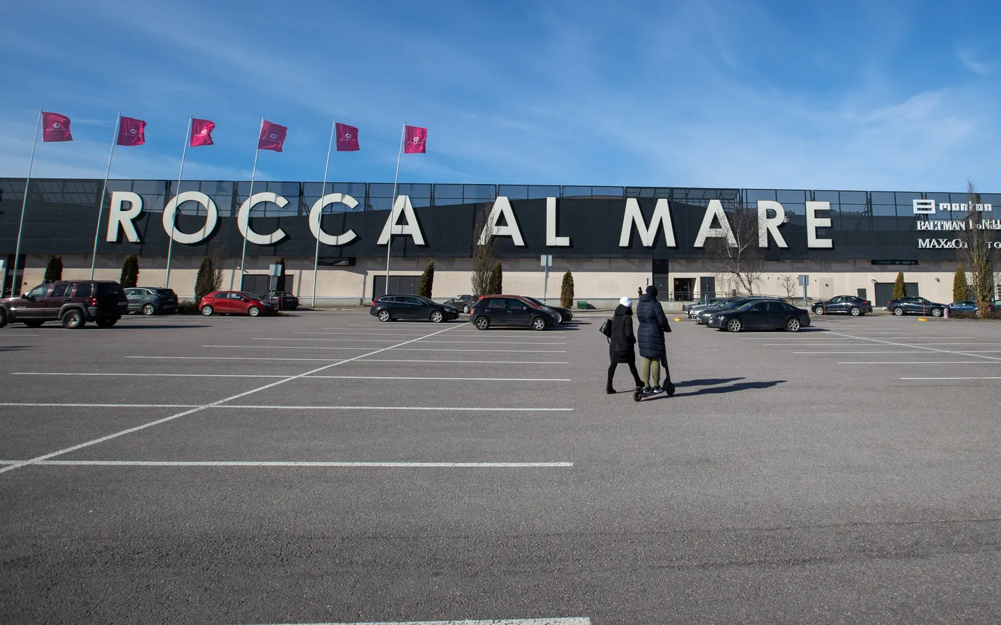 Торговый центр Rocca al Mare.