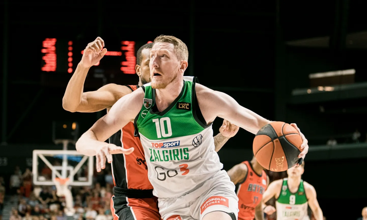 Latvijas basketbolists Rolands Šmits