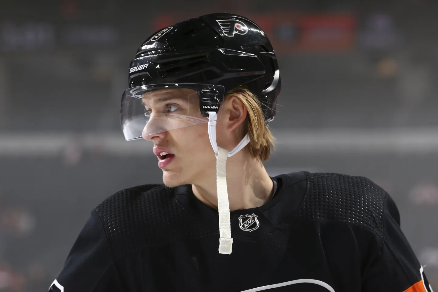 Rootslast Oskar Lindblomi, jäähokiklubi Philadelphia Flyersi ründajat ootab ees pikk ja kurnav võitlus raske haigusega.