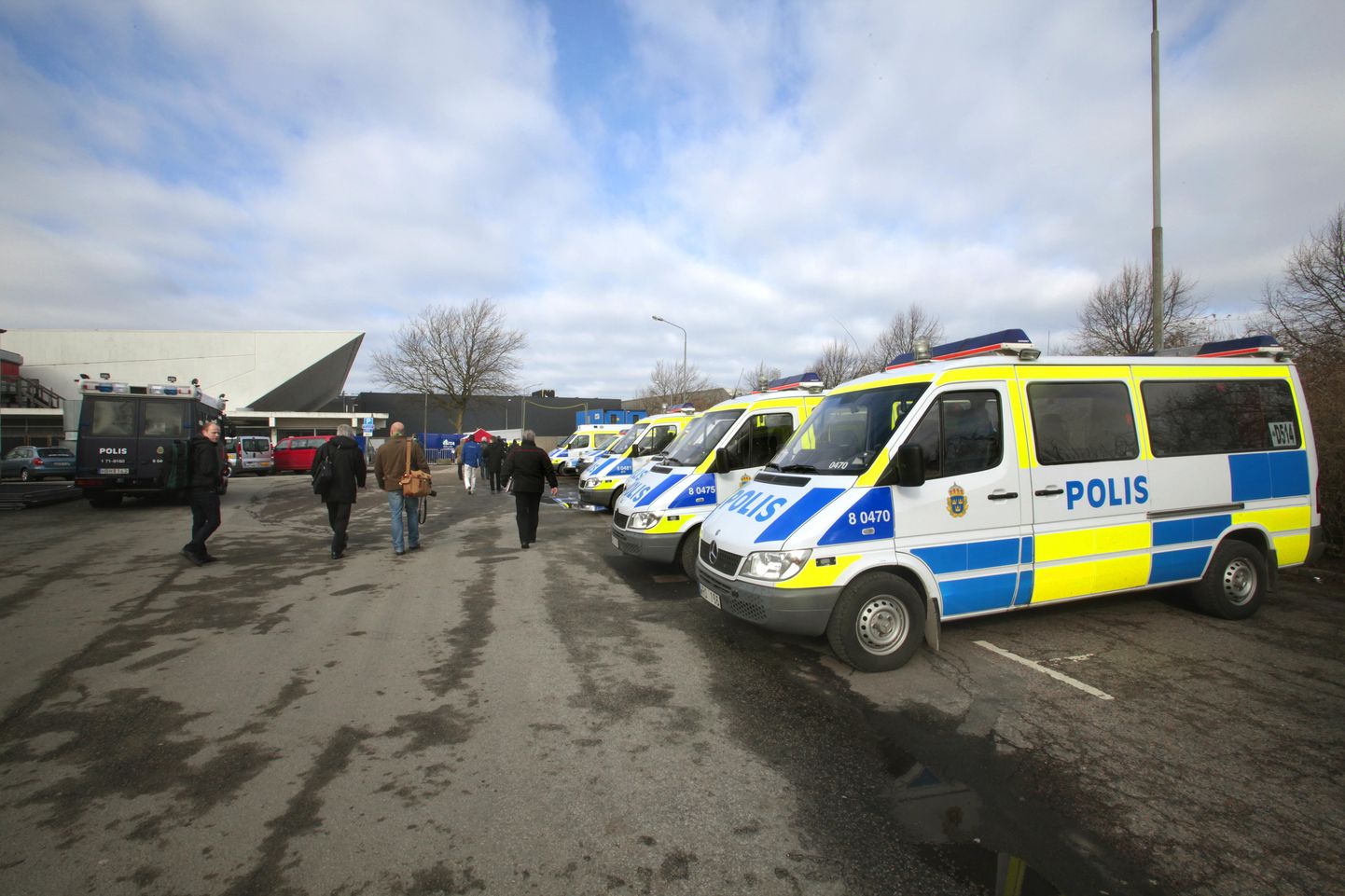 Rootsi politseile kuuluvad väikebussid