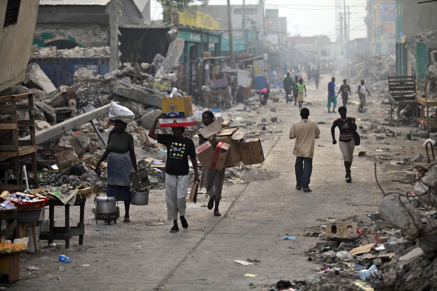 Maavärinas kannatada saanud Haiti pealinn Port-au-Prince