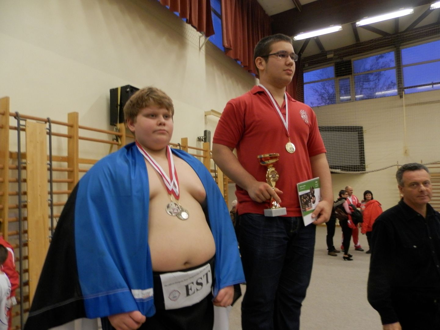 U12 vanuseklassi Euroopa meister raskekaalus Xsander Solbaja (vasakul) näitas Ungaris peetud võistlusel, et on konkurentsivõimeline ka kadettide raskekaalus. Nüüd tuleb võimalus tõestada ennast maailmameistrivõistlustel.