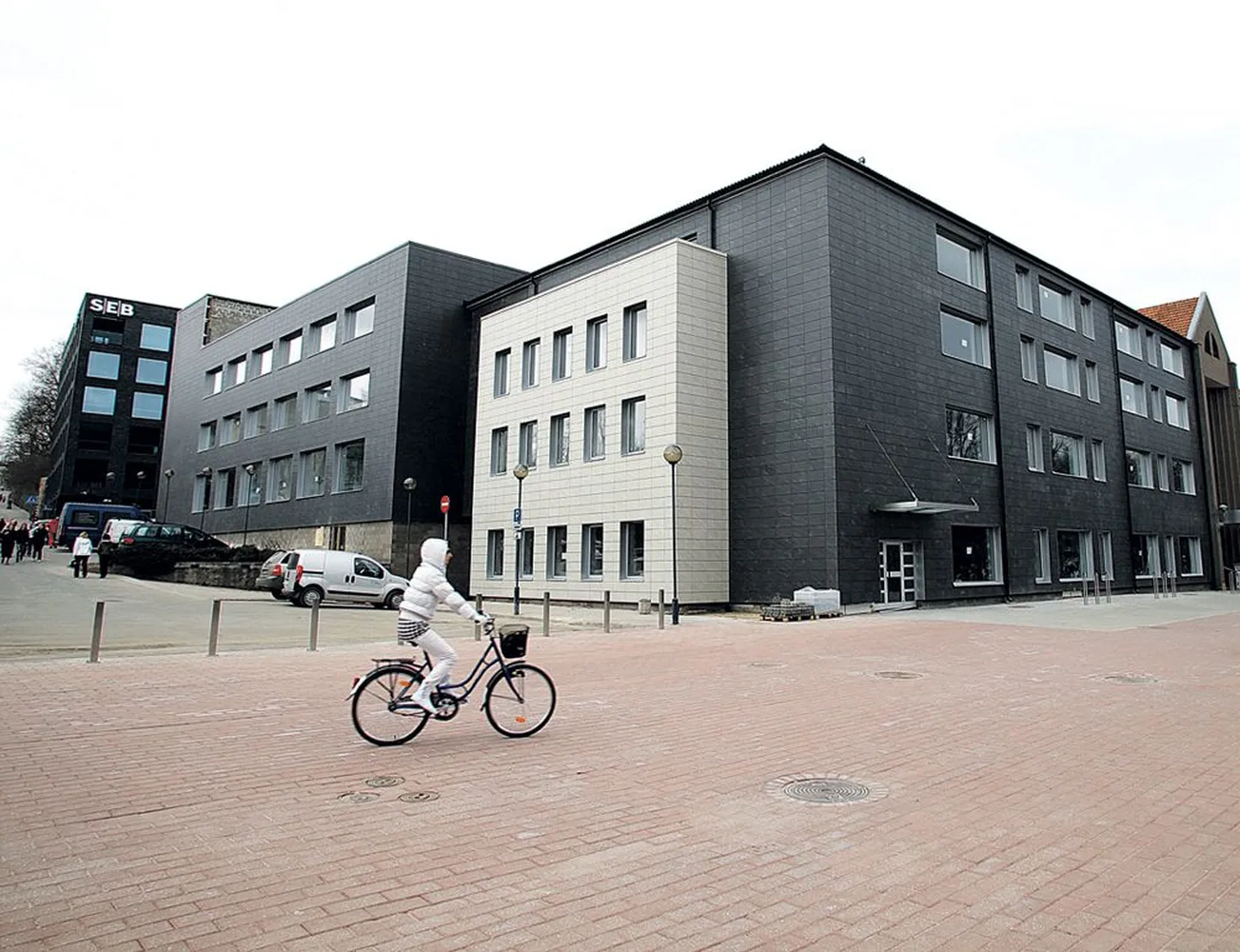 Tartu endine postimaja Ülikooli-Vanemuise nurgal ehitatakse ümber
tarkvarafirma Playtech büroohooneks.