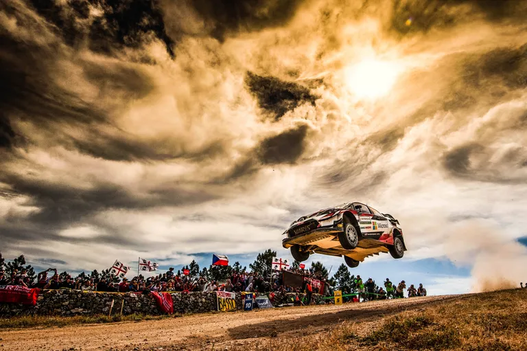 Jari-Matti Latvala Sardiinia rallil.